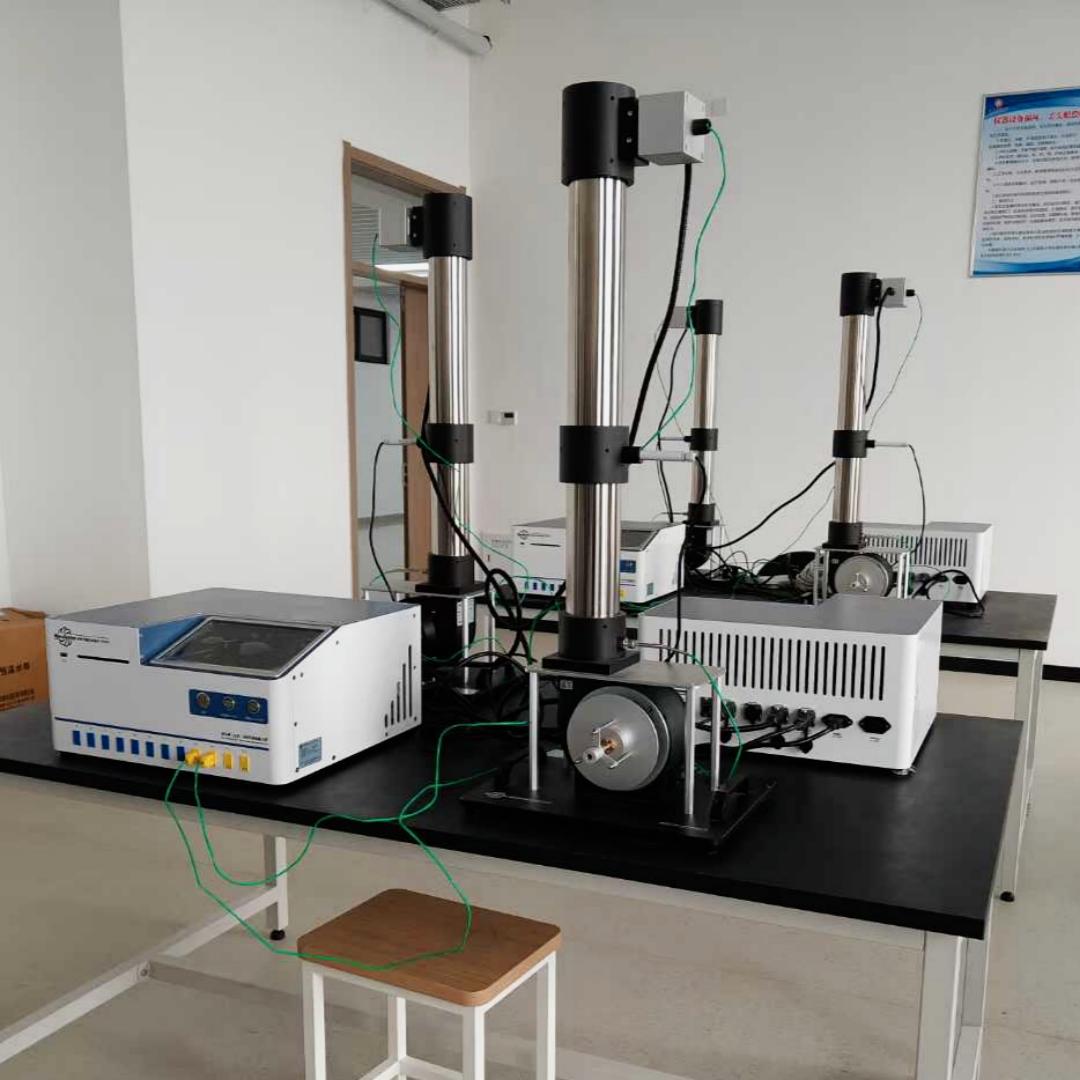 Equipamento de laboratório de mecânica de fluidos e transferência de calor entregue a uma universidade em Xinjiang