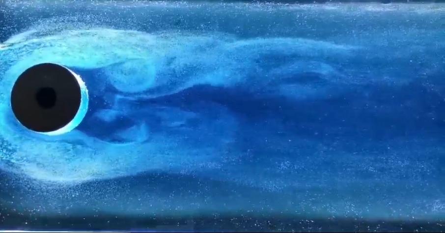 Dispositivo experimental de visualização de campo de fluxo dá vida ao movimento invisível de fluidos na Faculdade de Engenharia da Universidade de Pequim