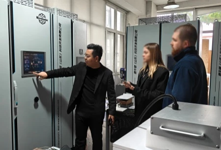 Fabricante russo de equipamentos de ensino explora parceria com equipamentos de laborat&oacute;rio para armazenamento de energia